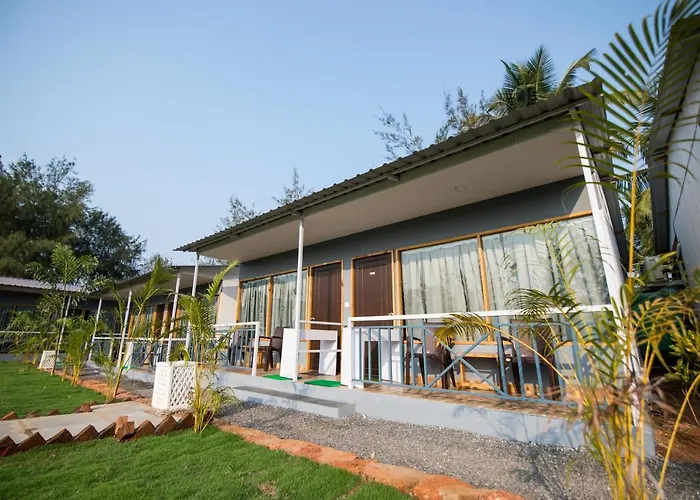 Morjim Cheap Hotels