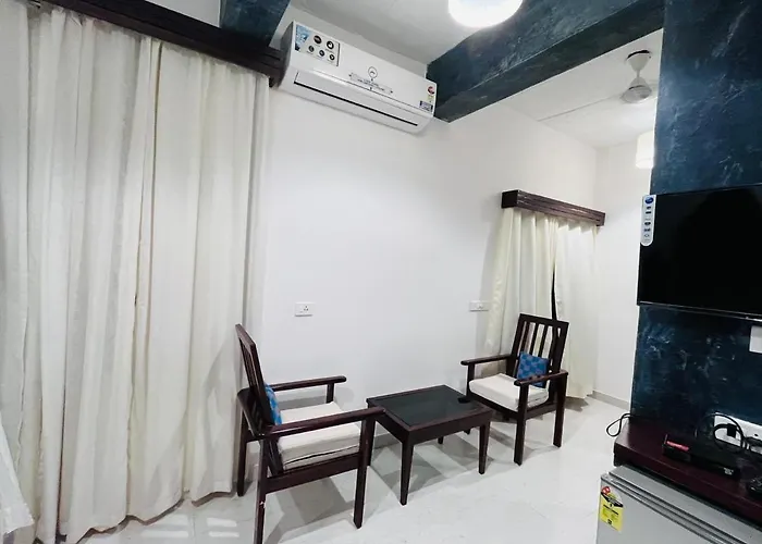 Naga Cottages Morjim