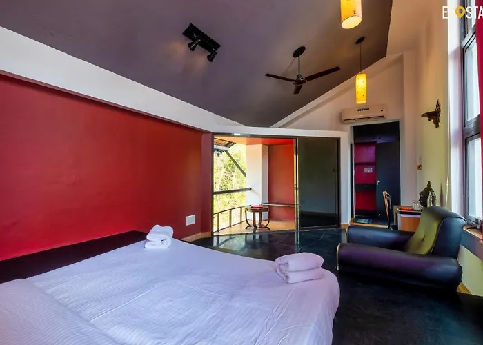 Pet friendly Ekostay - Rock Beach Villa Morjim