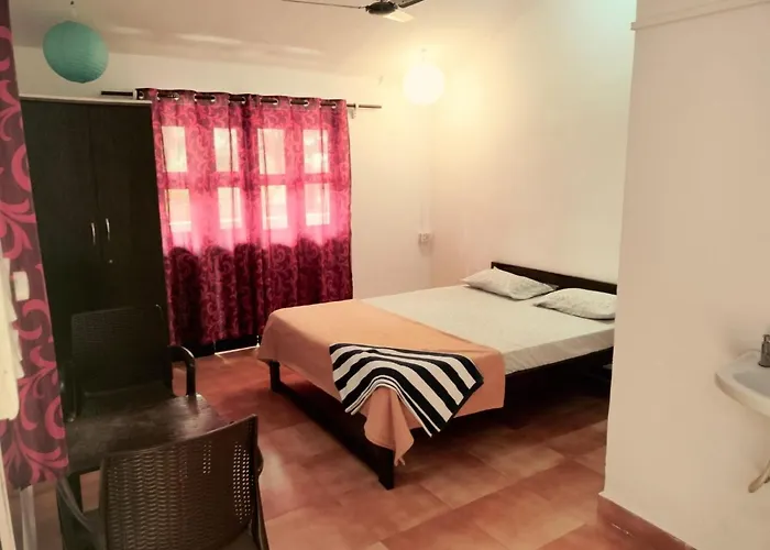 Pet friendly Small Town B2B Apartment Arambol