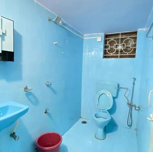 E&E Guest House Calangute