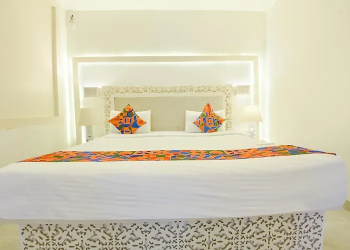 Fabhotel Yahweh Beach Inn With Bar, Calangute