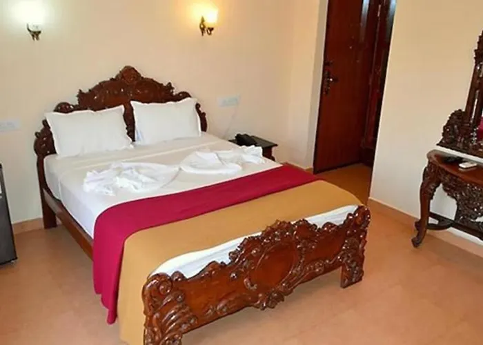 Fabexpress Vt Resort With Pool, Calangute Beach