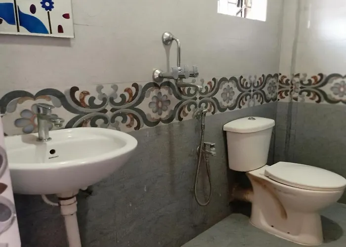 Oyo Golden Hub Resort Morjim Goa