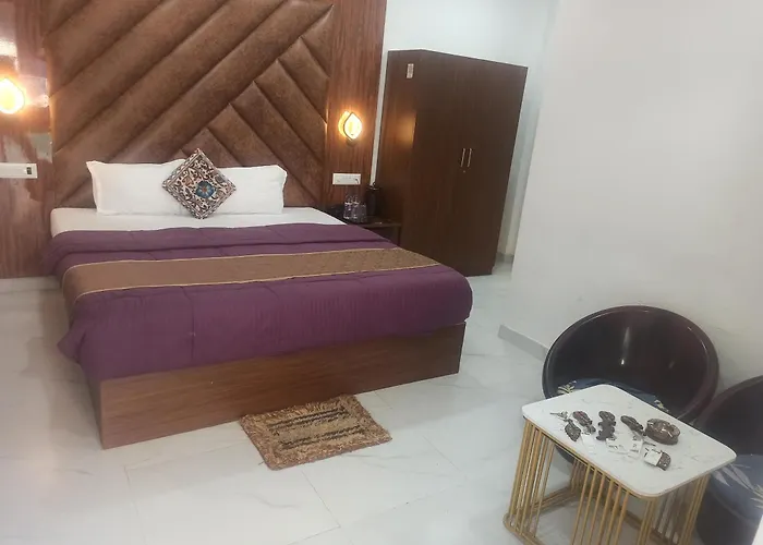 Hotel Small Daddy Plus & Spa Calangute