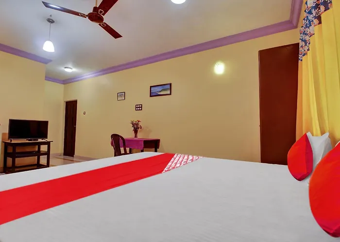 Oyo Flagship 81058 Rose Guesthouse Candolim