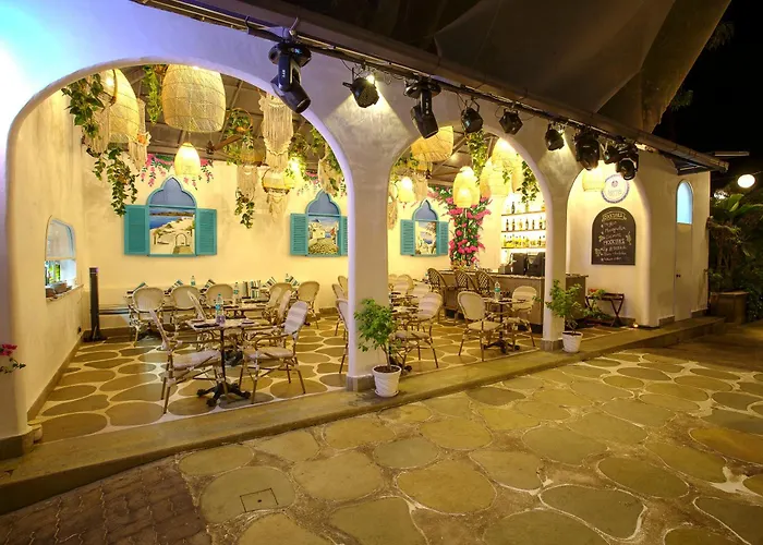 Calangute hotels near Snow Park, Goa