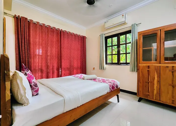 Woodside Retreat Serviced Apartments, 100 Meters From Baga River