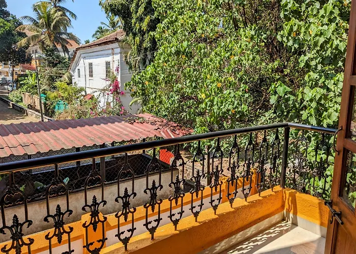 Pet friendly Casa Stay Candolim Holiday Apartments With Pool-Free Parking-Wifi-Powerback Up