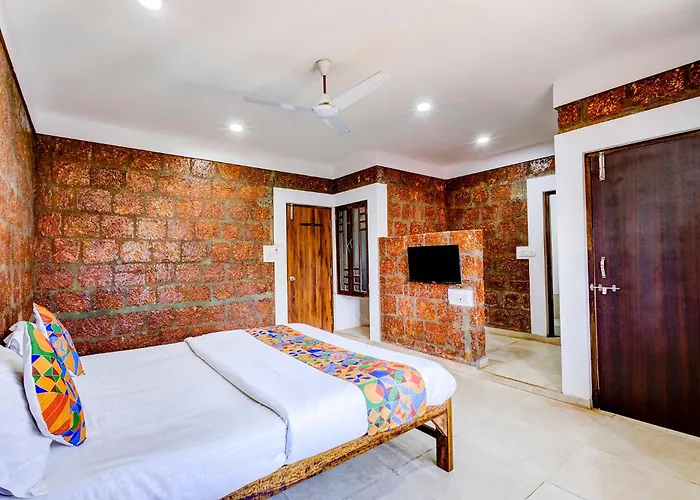 Fabhotel Arya'S Hyderabad Resort - Nr Calangute Beach