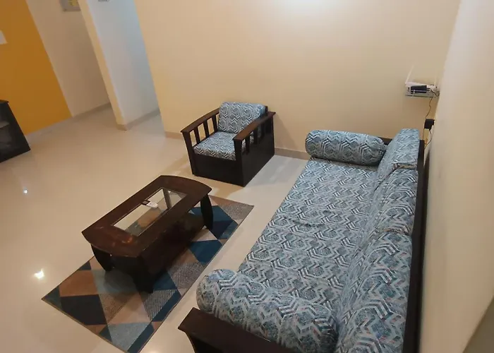 Comfy 2Bhk Pool Facing Full Aircon Apt In Candolim