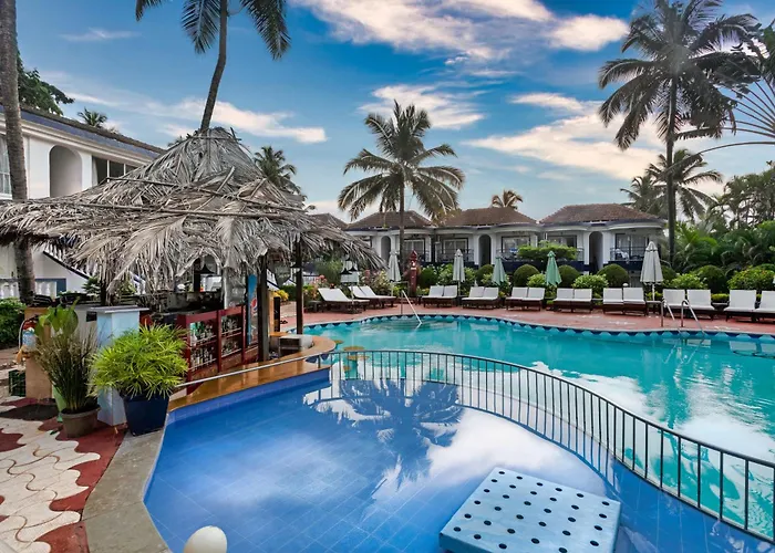 Candolim hotels near The Cabo Palace