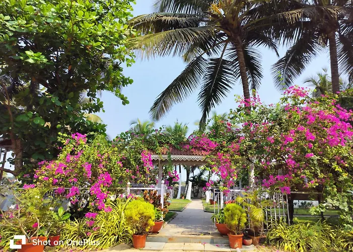 Anthy'S Guesthouse And Restaurant Benaulim