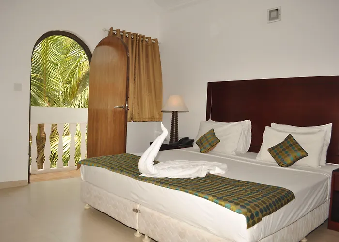 Baga Guest Houses near Curlies Beach Shack Anjuna