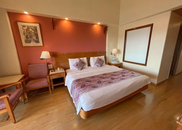 Acron Candolim Regina