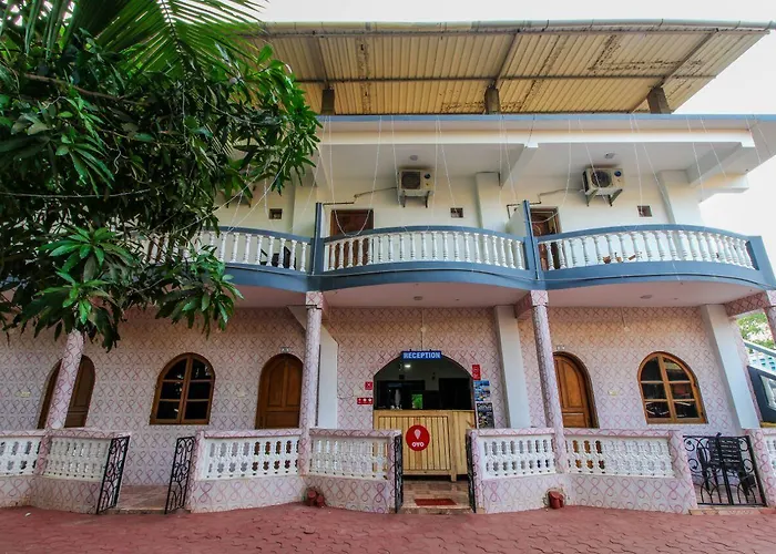 Calangute Turista Hotel