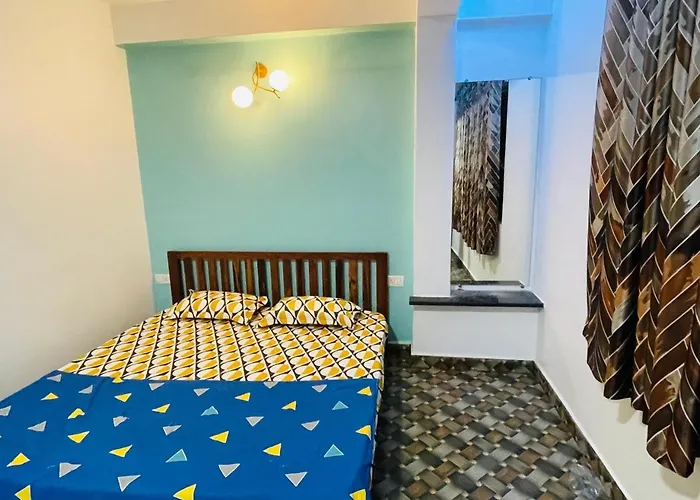Blue Waves Guest House Calangute