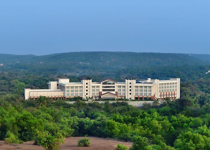 Anjuna 5 Star Hotels