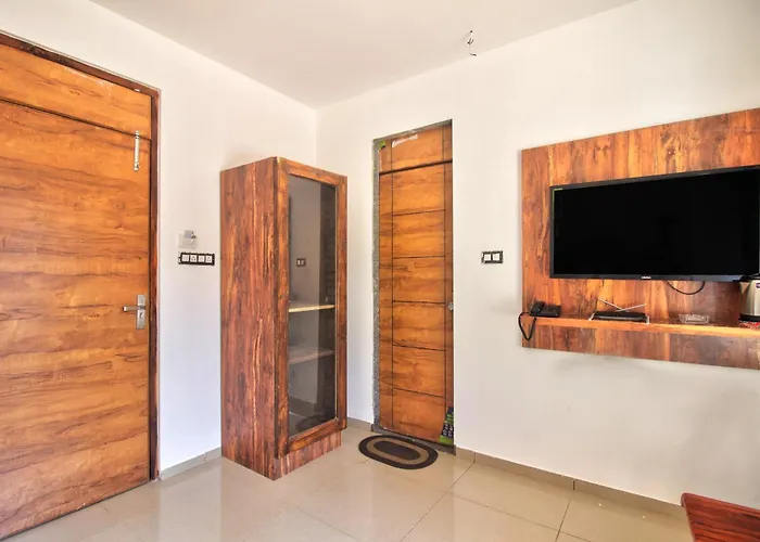 Calangute 3 Star Hotels near Calangute Beach