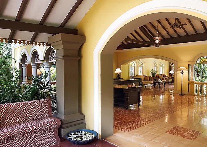 Best 17 Spa Hotels in Candolim for a Relaxing Getaway