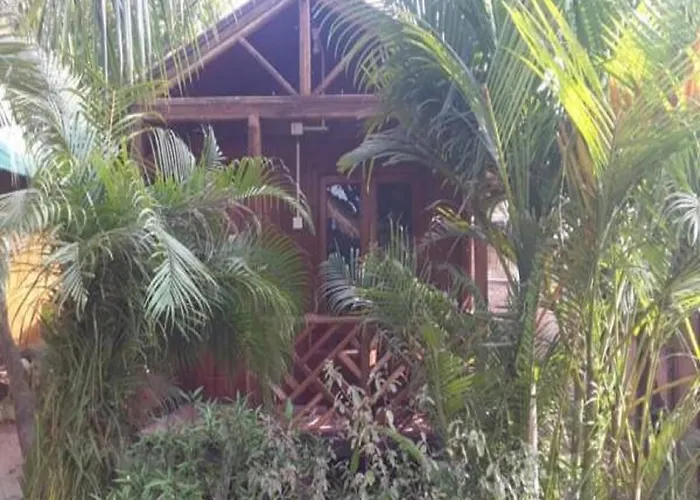 Sea Bird Beach Cafe & Cottages Morjim