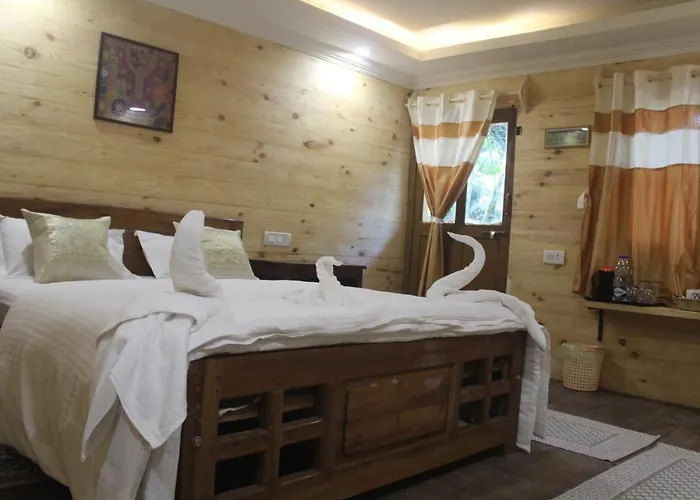 Morjim hotels near Mandrem Beach